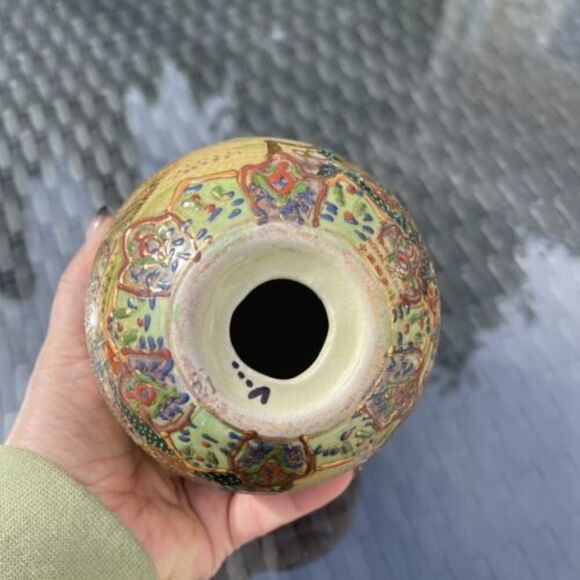 Vintage Japanese Hand-Painted Satsuma Moriage Goso Blue Egg Sculpture - Picture 6 of 12